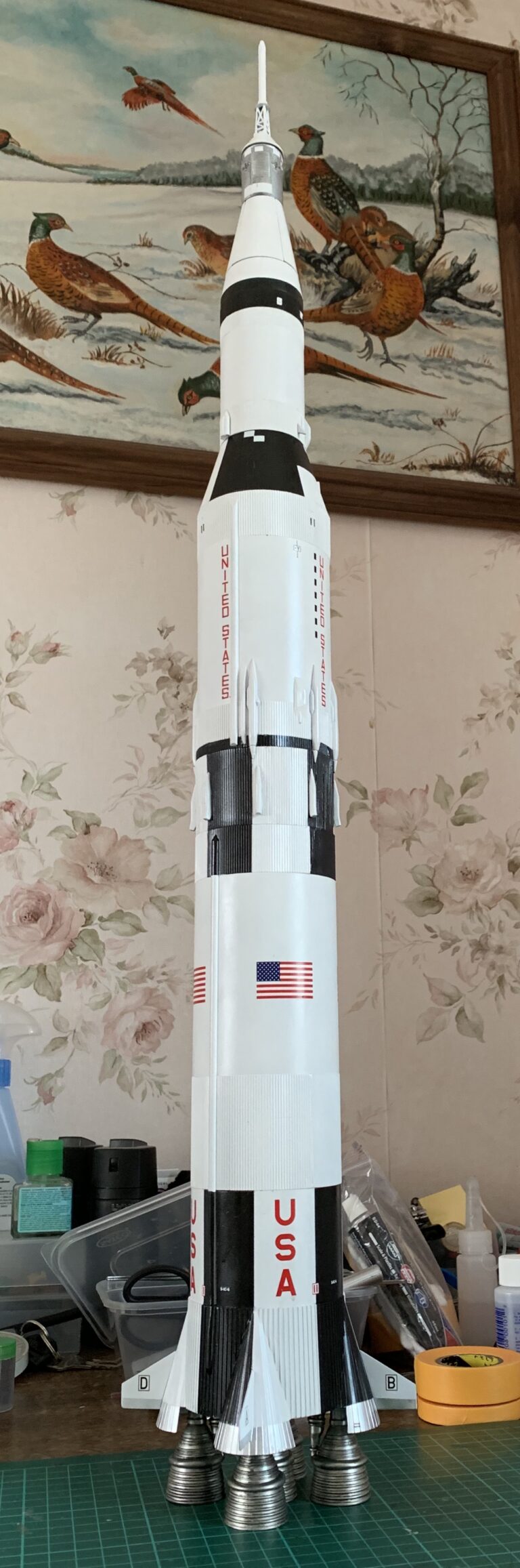 Revell 1/144 Saturn V Review and Build Apollo 11 Rob's Models